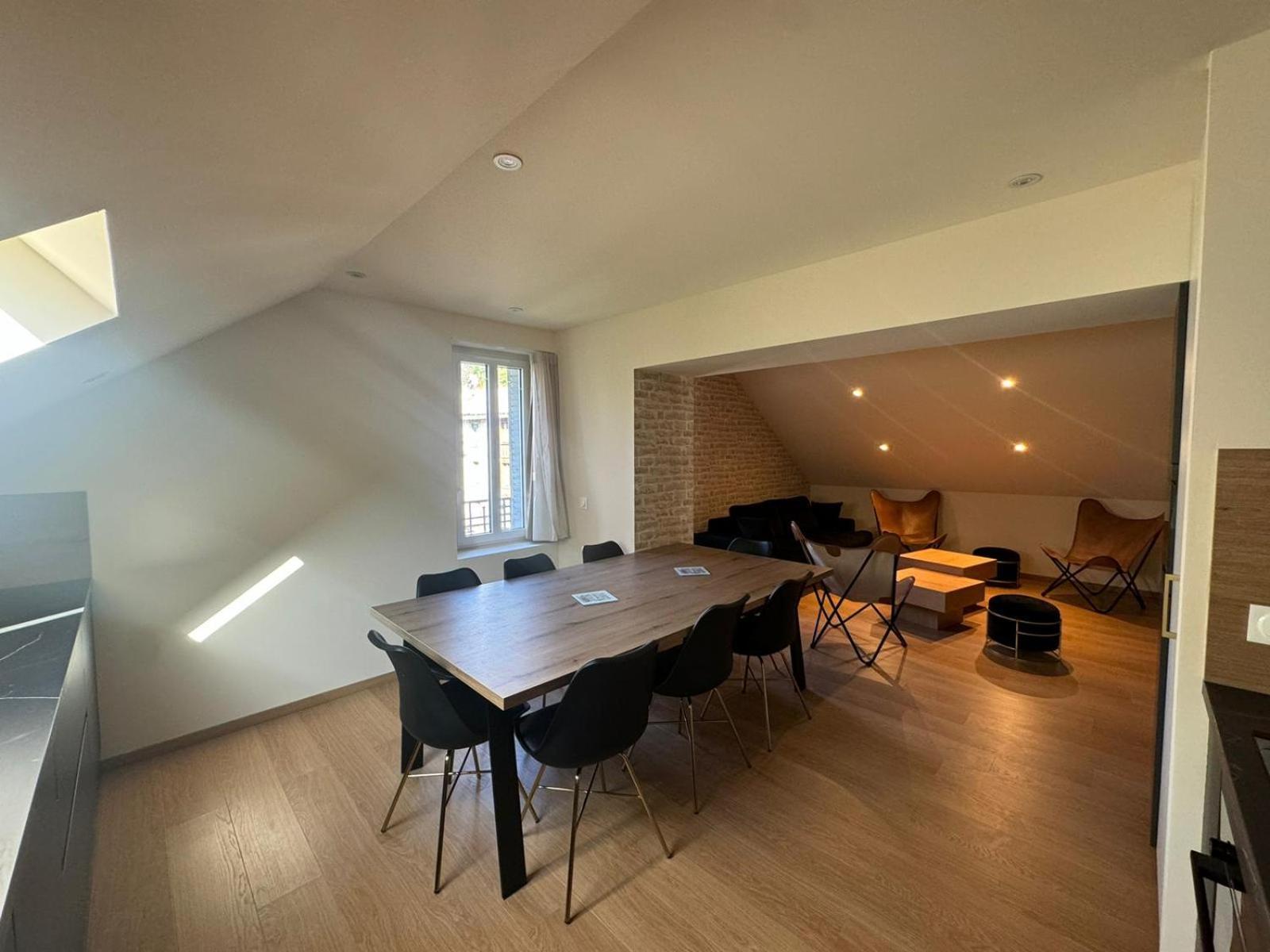 Appartements Confortables Avec Vue Montagne - Residence Villa Belle Fleur Château-Ville-Vieille 외부 사진