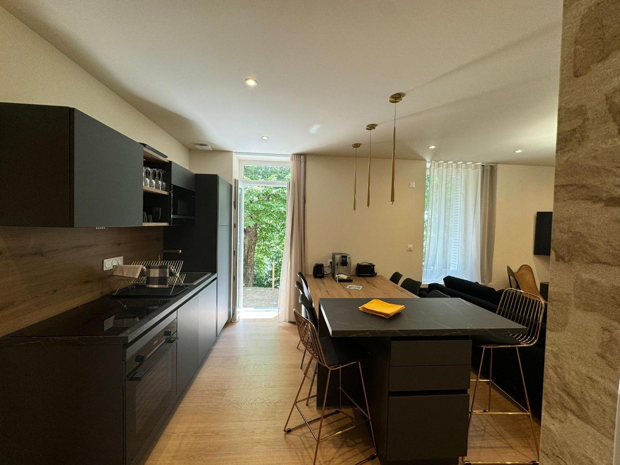 Appartements Confortables Avec Vue Montagne - Residence Villa Belle Fleur Château-Ville-Vieille 외부 사진