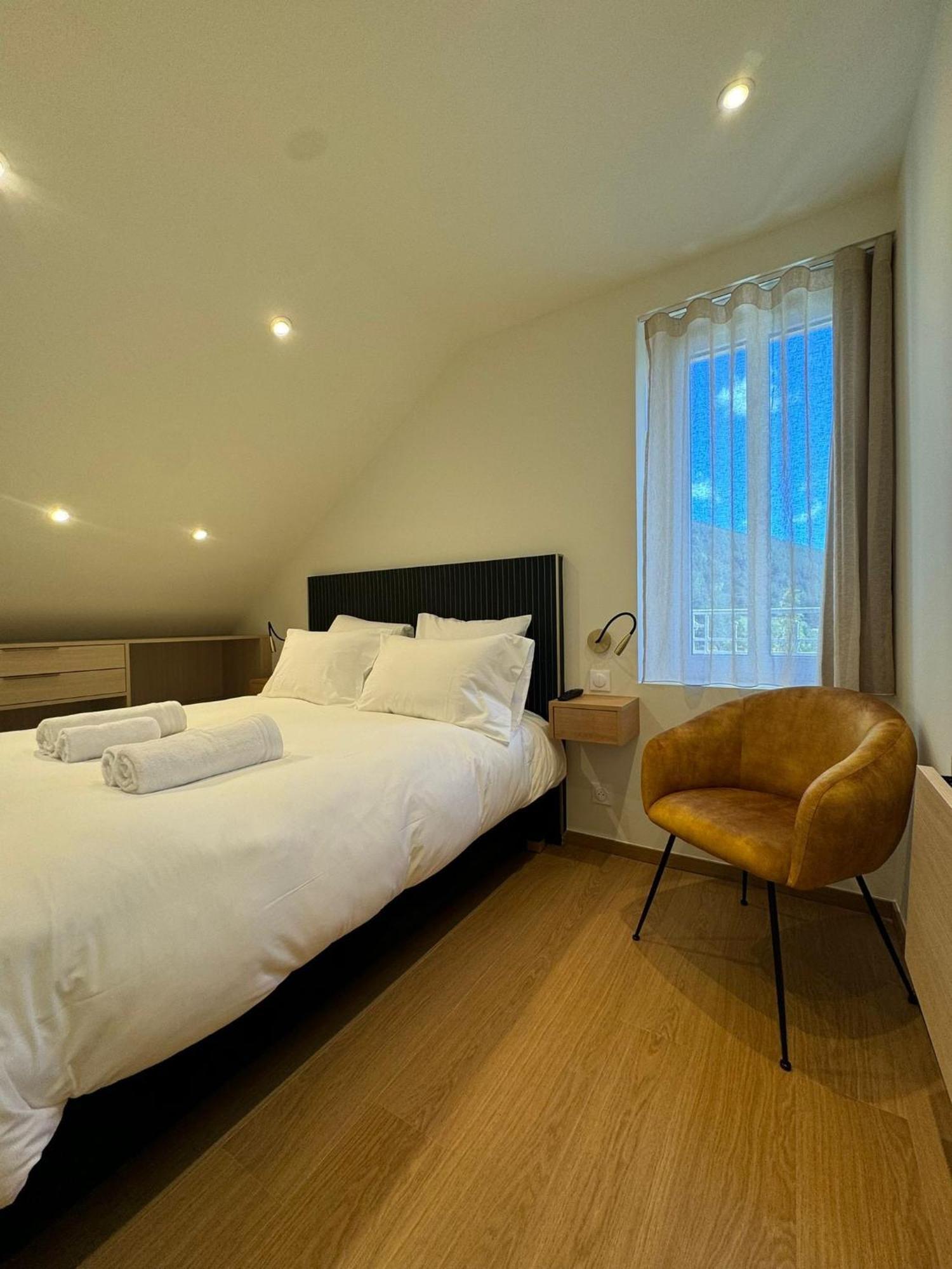 Appartements Confortables Avec Vue Montagne - Residence Villa Belle Fleur Château-Ville-Vieille 외부 사진