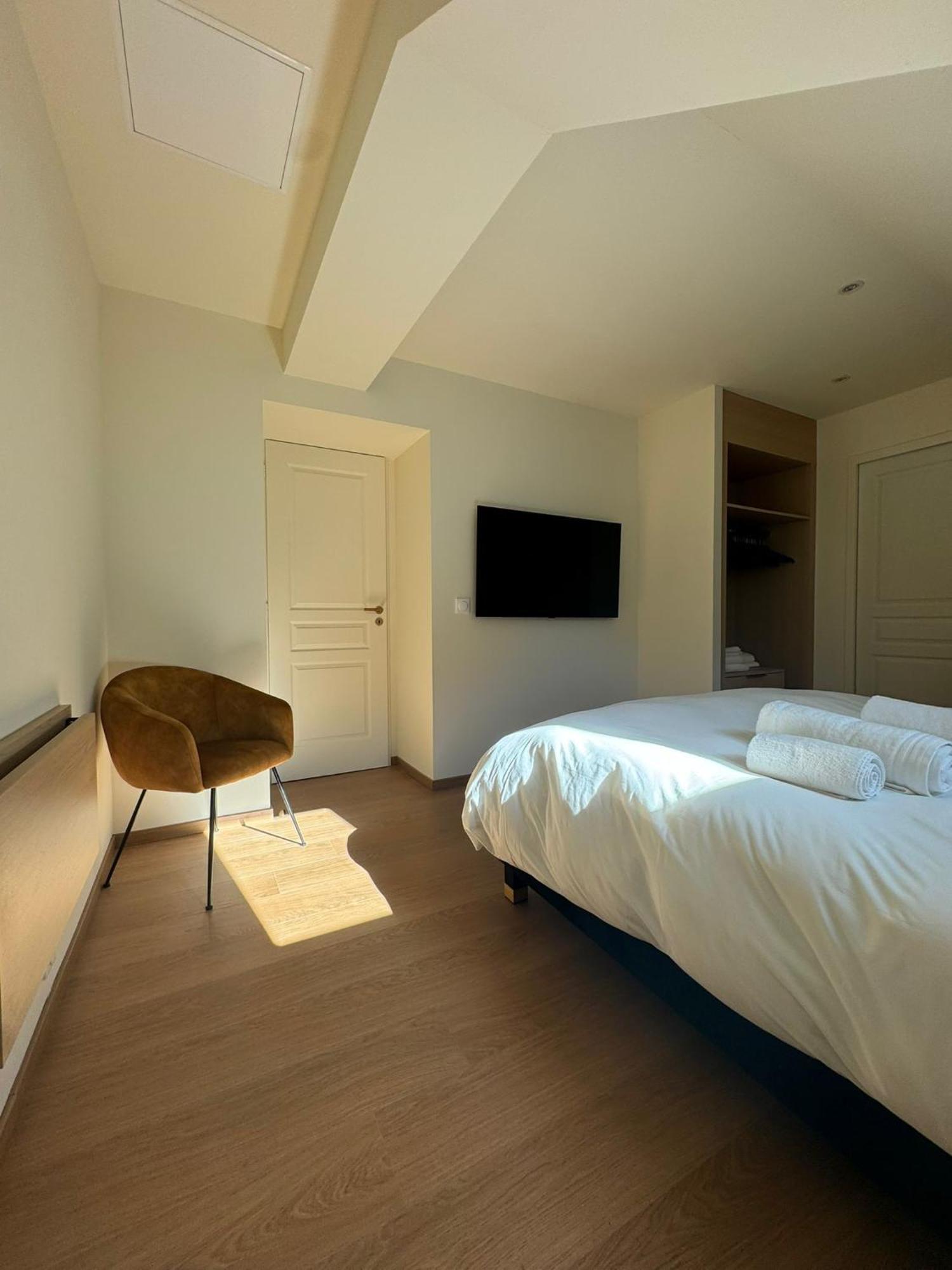 Appartements Confortables Avec Vue Montagne - Residence Villa Belle Fleur Château-Ville-Vieille 외부 사진