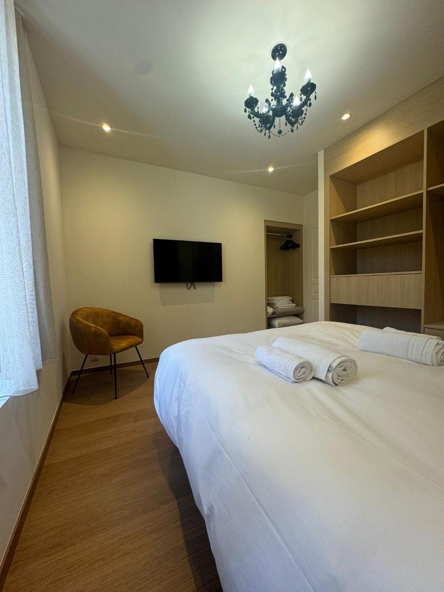 Appartements Confortables Avec Vue Montagne - Residence Villa Belle Fleur Château-Ville-Vieille 외부 사진