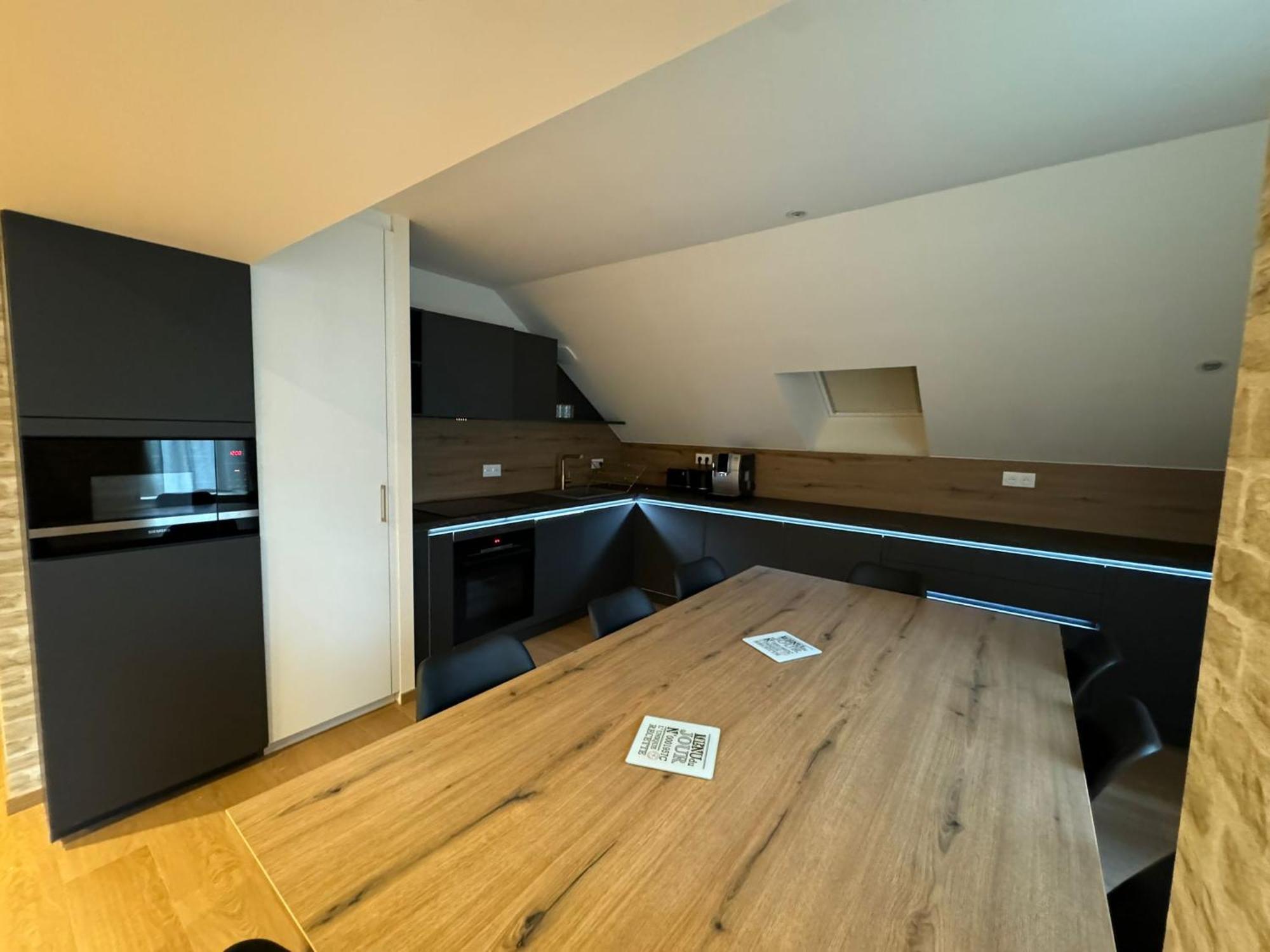 Appartements Confortables Avec Vue Montagne - Residence Villa Belle Fleur Château-Ville-Vieille 외부 사진