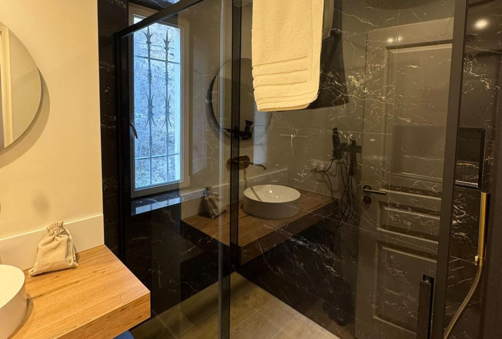 Appartements Confortables Avec Vue Montagne - Residence Villa Belle Fleur Château-Ville-Vieille 외부 사진