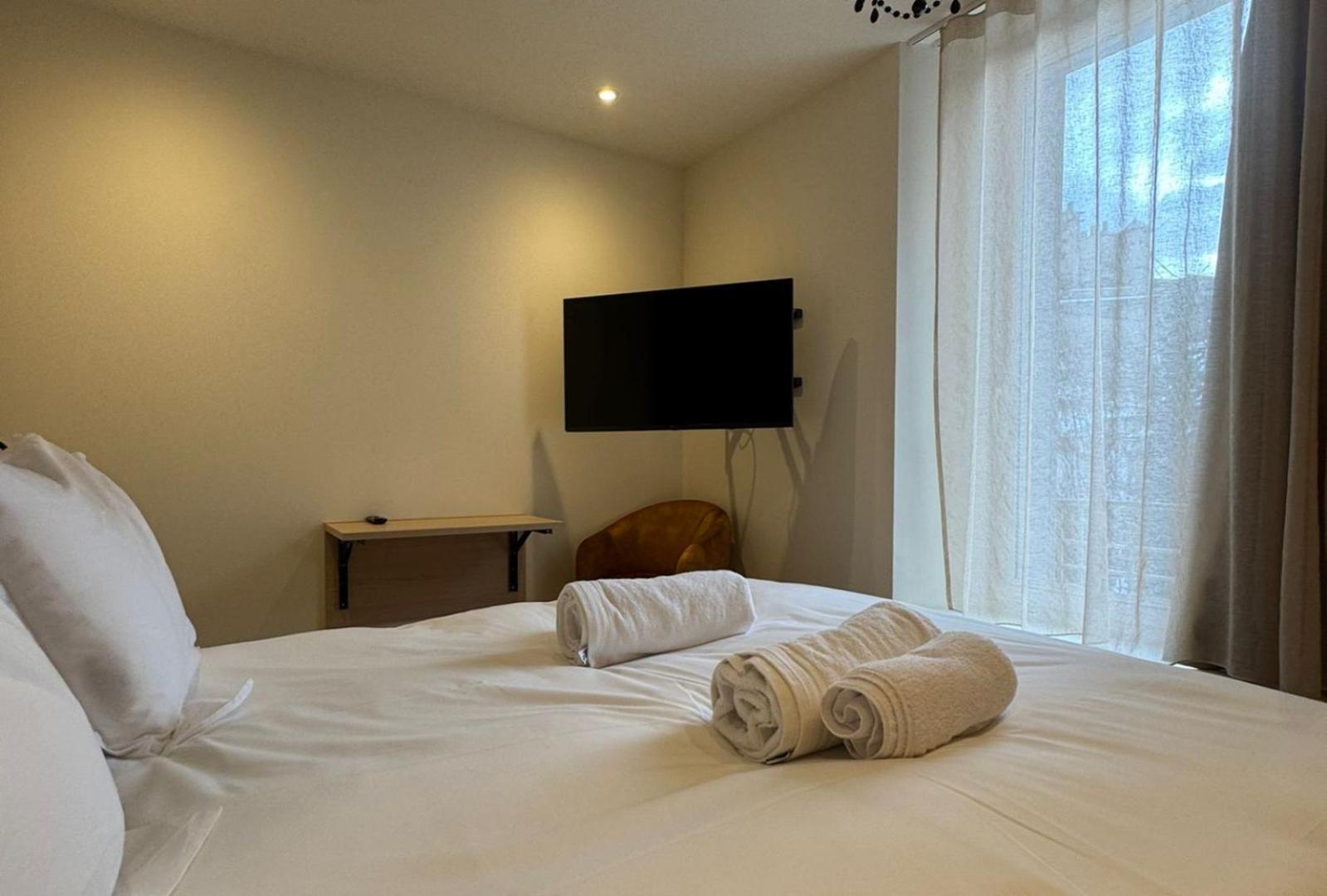 Appartements Confortables Avec Vue Montagne - Residence Villa Belle Fleur Château-Ville-Vieille 외부 사진