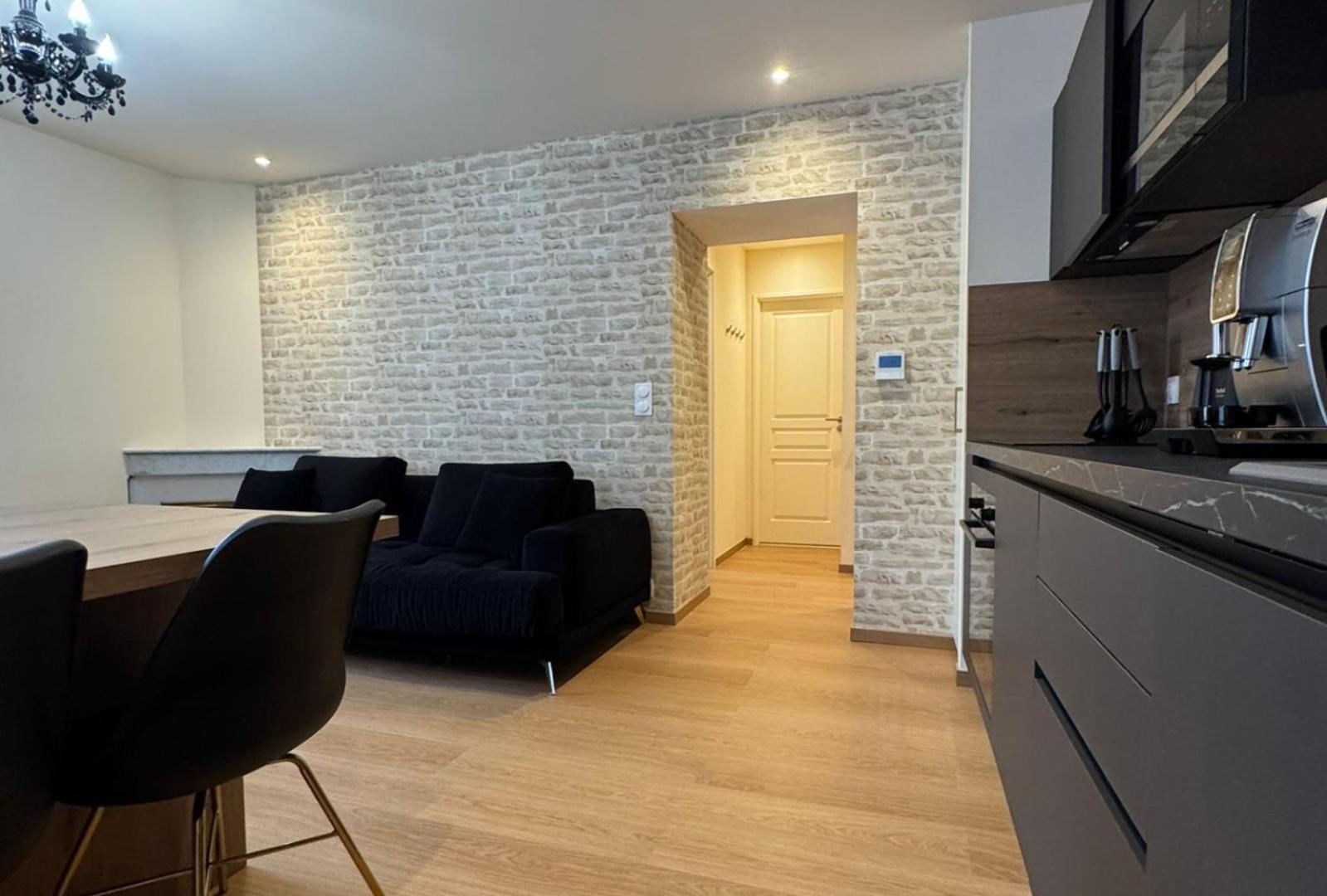 Appartements Confortables Avec Vue Montagne - Residence Villa Belle Fleur Château-Ville-Vieille 외부 사진