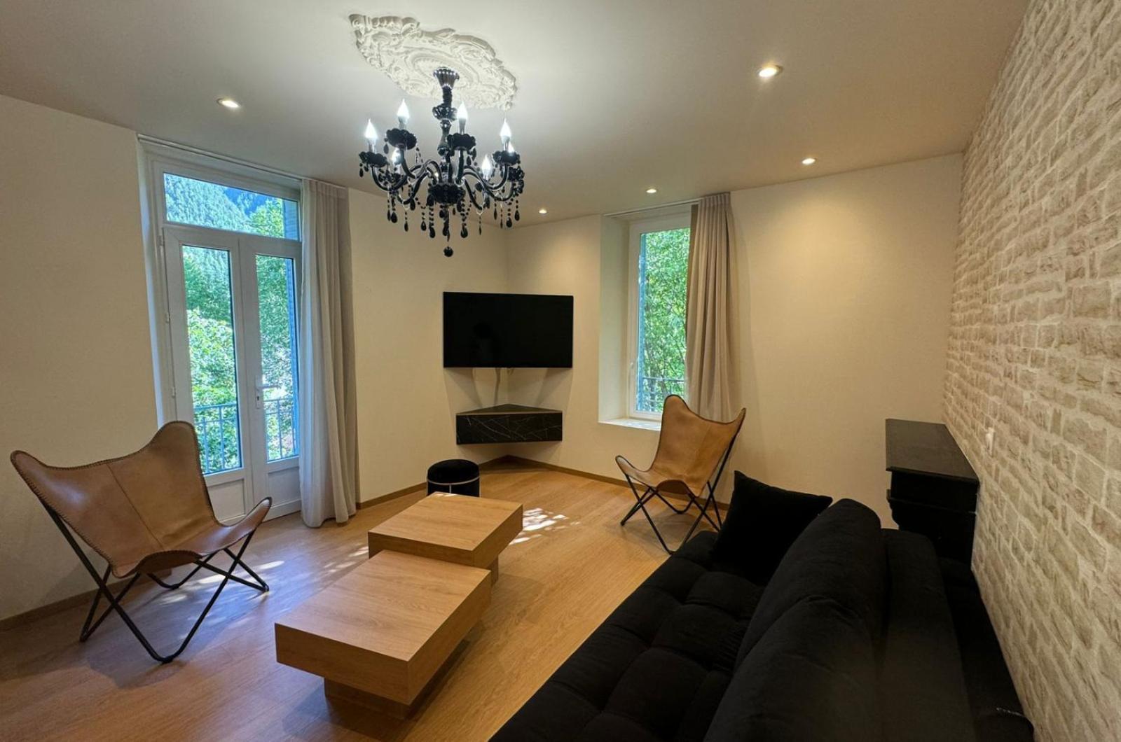 Appartements Confortables Avec Vue Montagne - Residence Villa Belle Fleur Château-Ville-Vieille 외부 사진