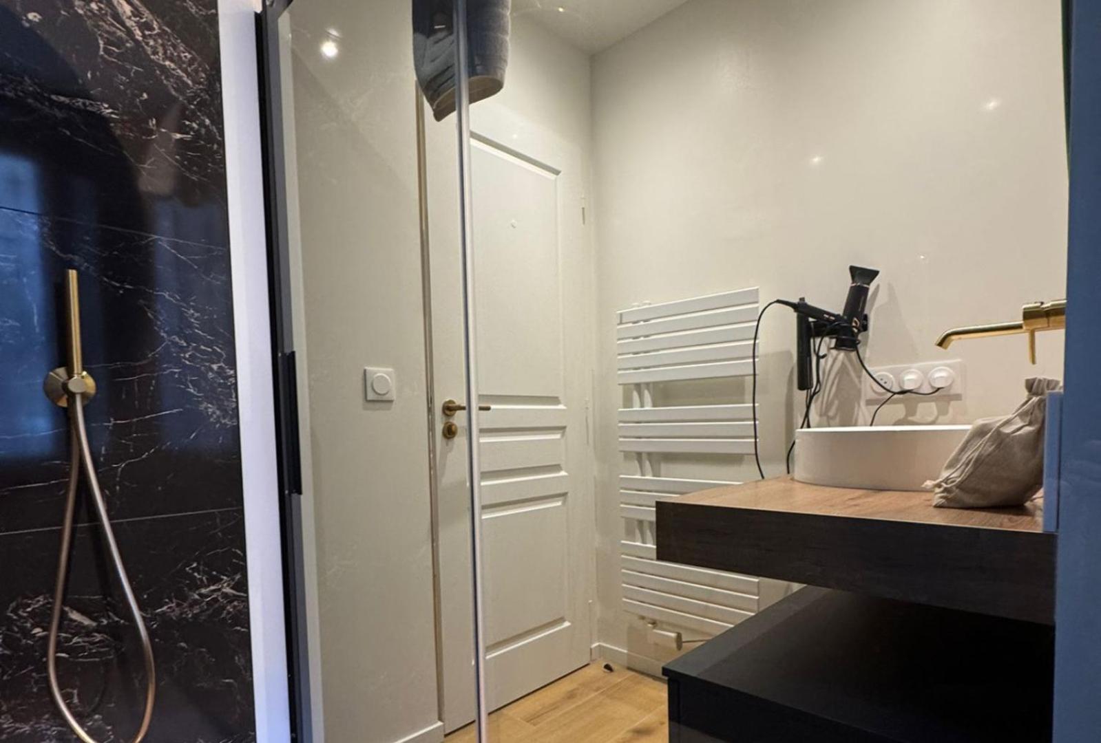 Appartements Confortables Avec Vue Montagne - Residence Villa Belle Fleur Château-Ville-Vieille 외부 사진