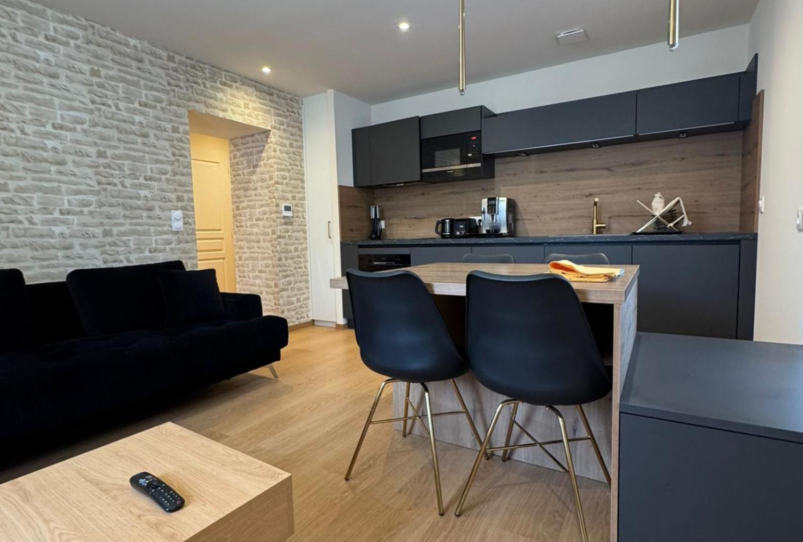 Appartements Confortables Avec Vue Montagne - Residence Villa Belle Fleur Château-Ville-Vieille 외부 사진